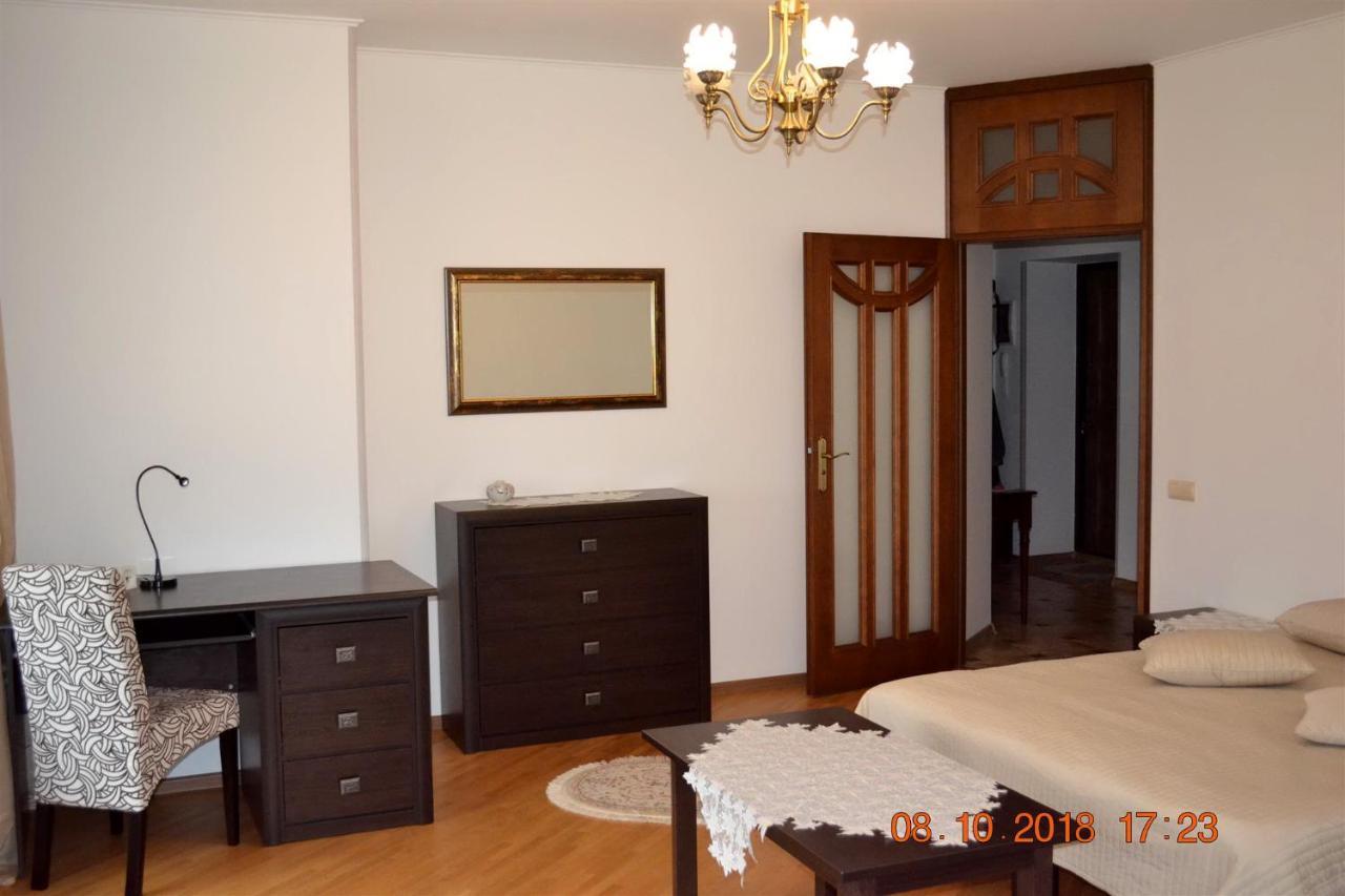 Sunny Apartment In The City Center ตรุสคาเวตส์ ภายนอก รูปภาพ